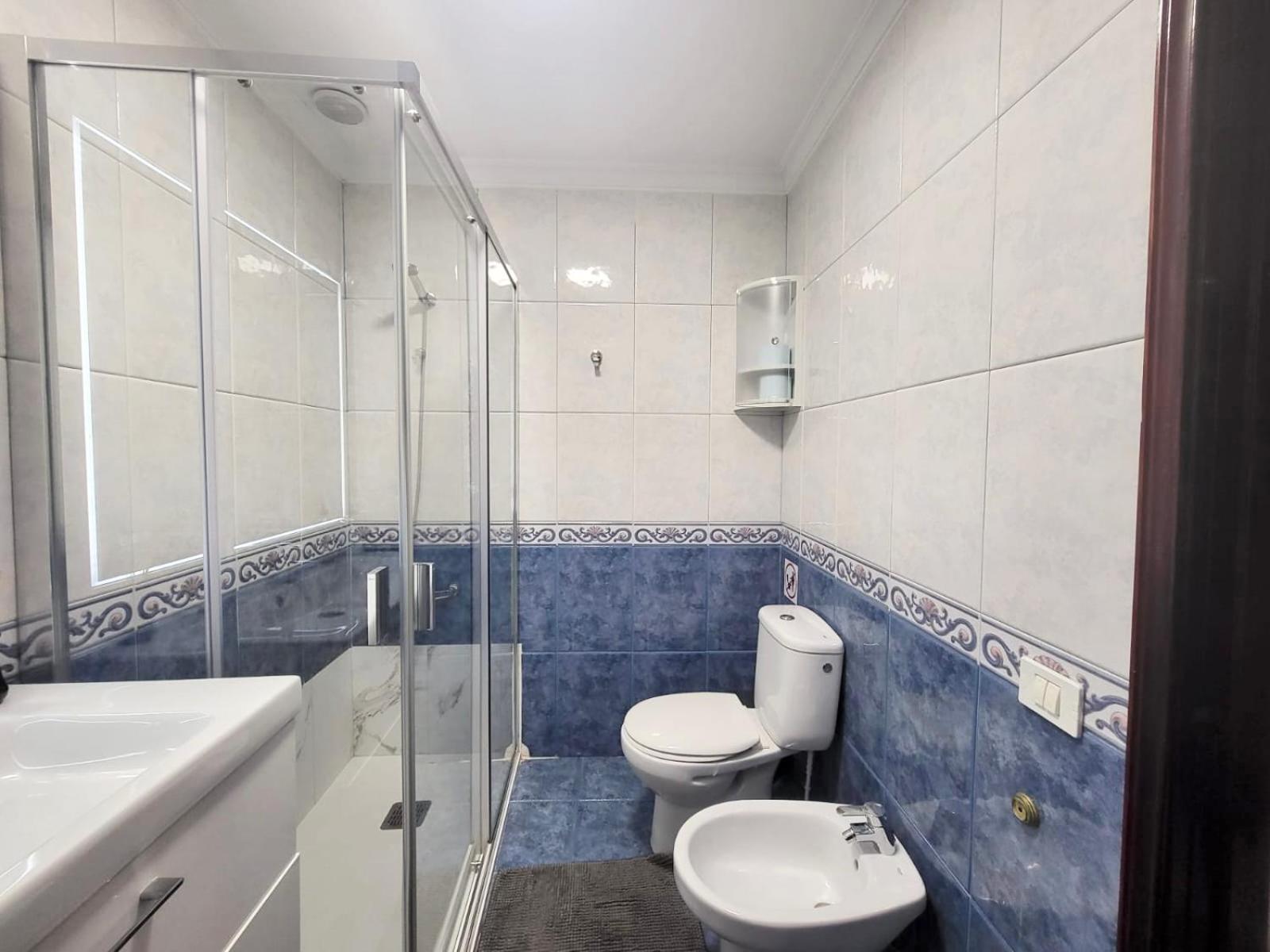 Affordable Holiday Accommodation For Large Families And Groups At Las Canteras Beach With 3 Bedrooms And Free Parking Las Palmas Exterior photo